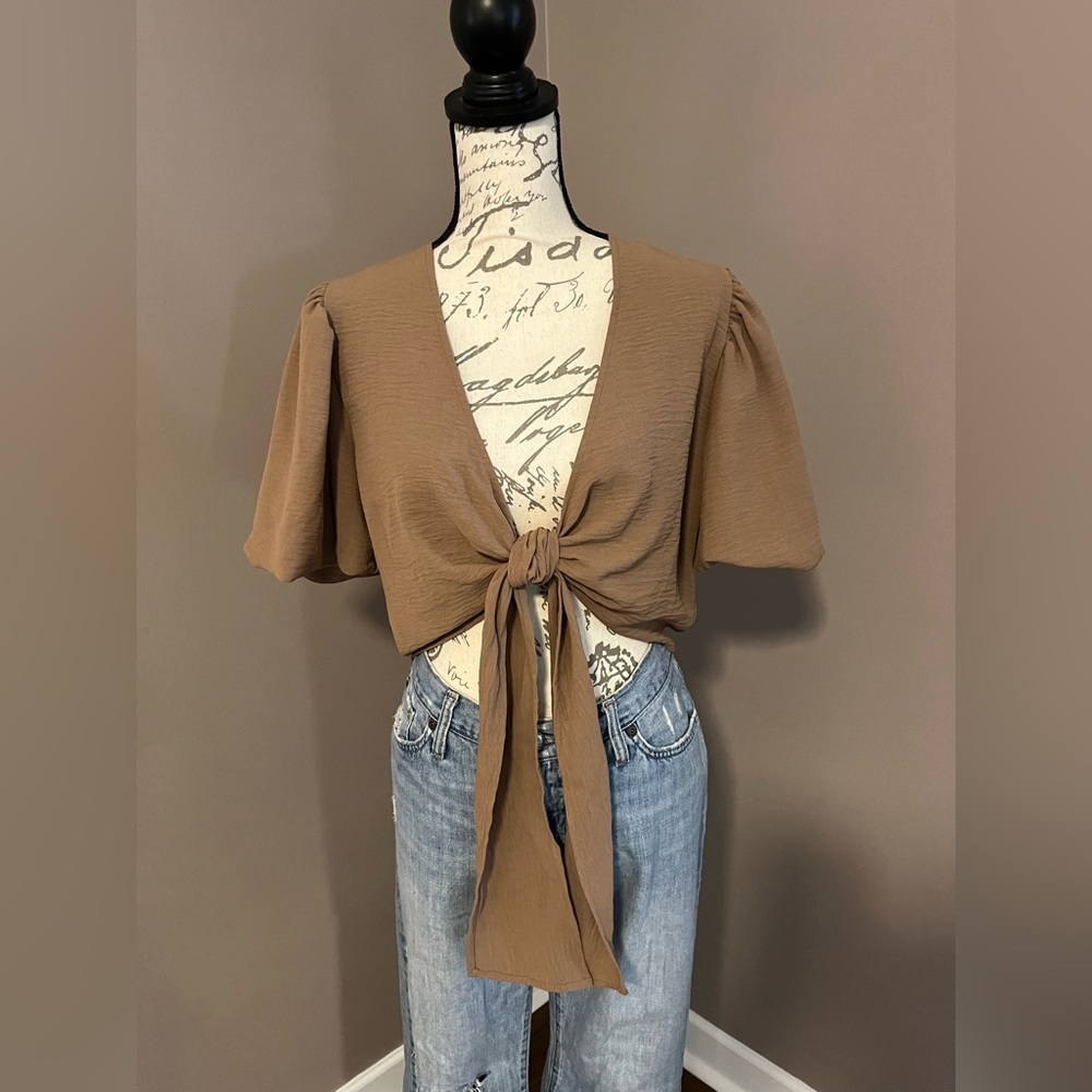 Altar’d State Brown Tie-Front Top, size S